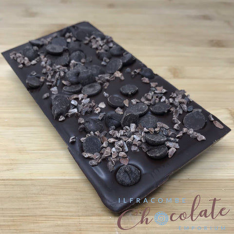 Deluxe Dark Chocolate with 70% chocolate drops and Cacao Nibs bar