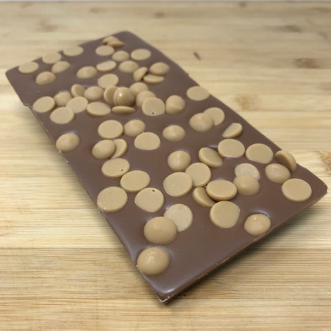 Deluxe Milk Chocolate with Caramel Drops Bar